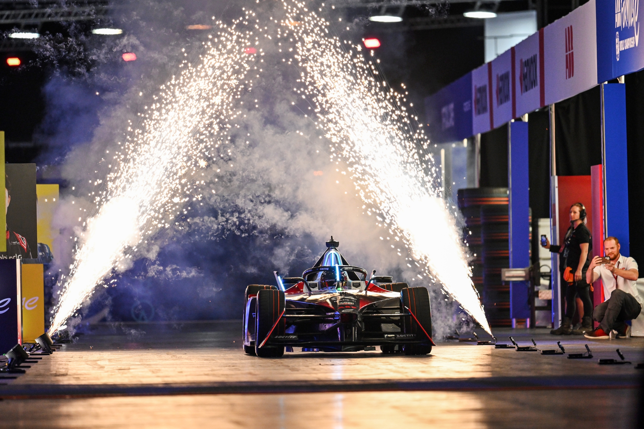 Wehrlein toma ponta da Fórmula E com vitória em Londres 1. Confira classificação