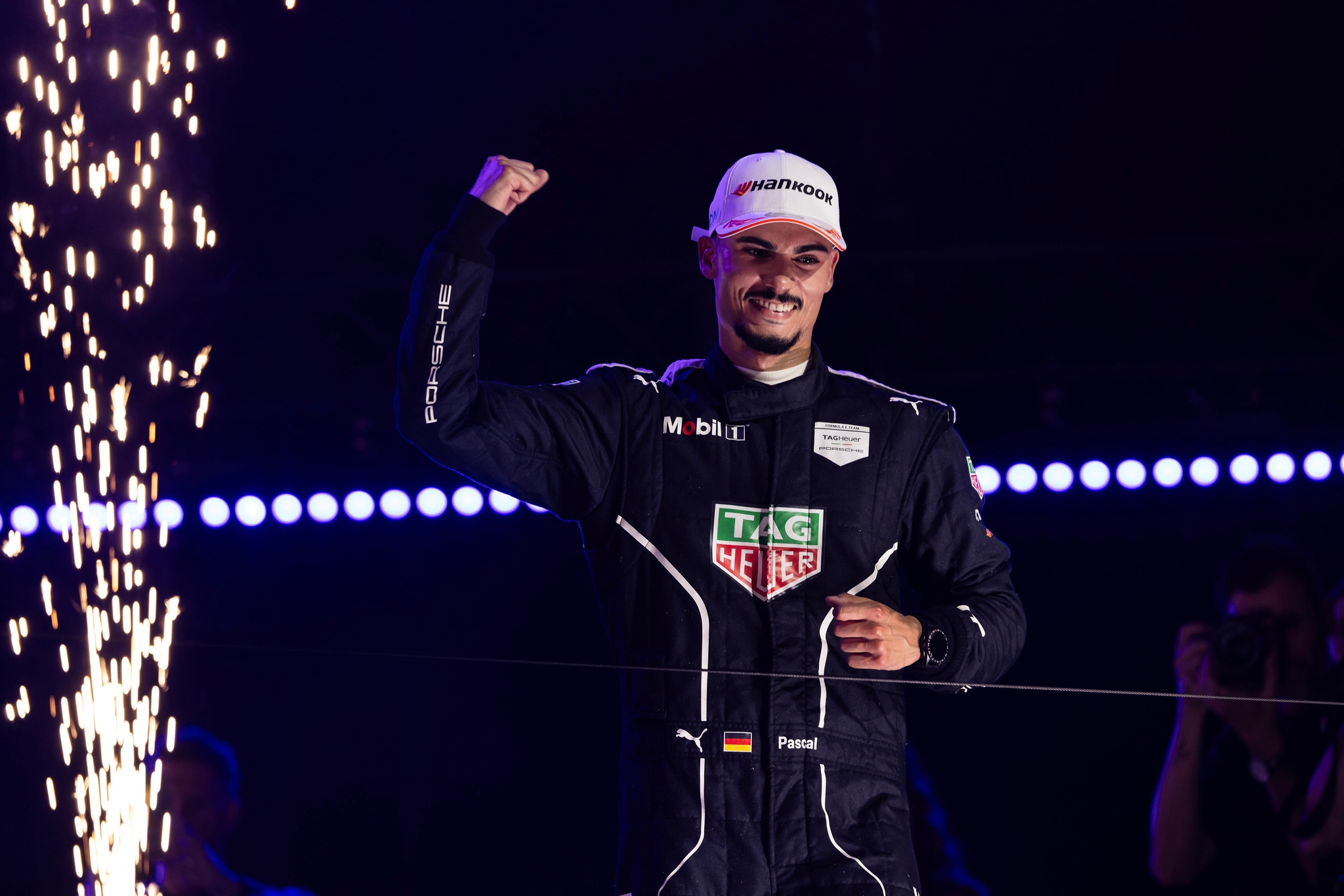 Wehrlein ressurge após quase fim, impõe-se sobre fenômeno Da Costa e dá título à Porsche