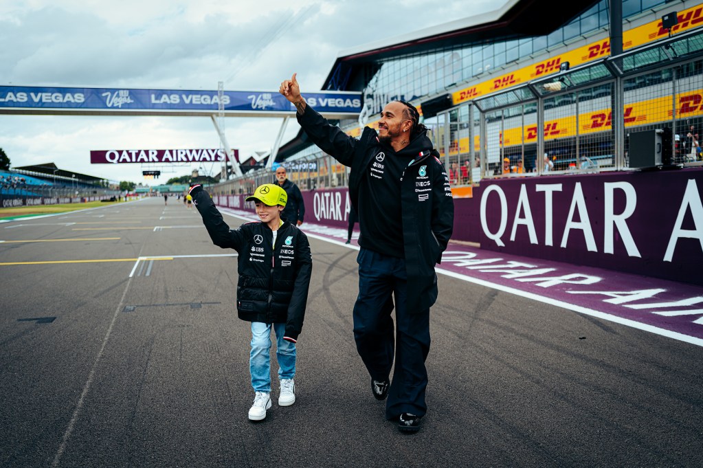 Hamilton aprueba el ritmo de Mercedes en ensayos de Silverstone: “Funcionó bien”