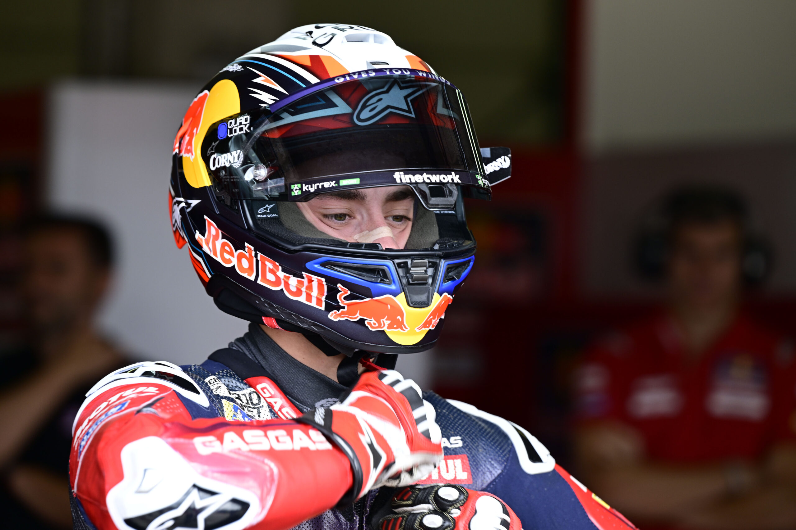 Acosta espera MotoGP “agitada” na reta final e pede “trabalho duro” para GasGas