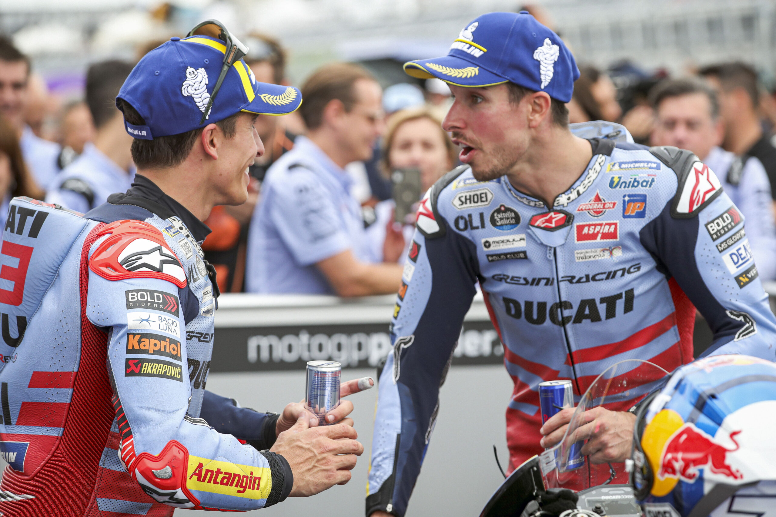 Marc Márquez vê “desculpa necessária” de Bagnaia e defende irmão: “Nunca foi problema”
