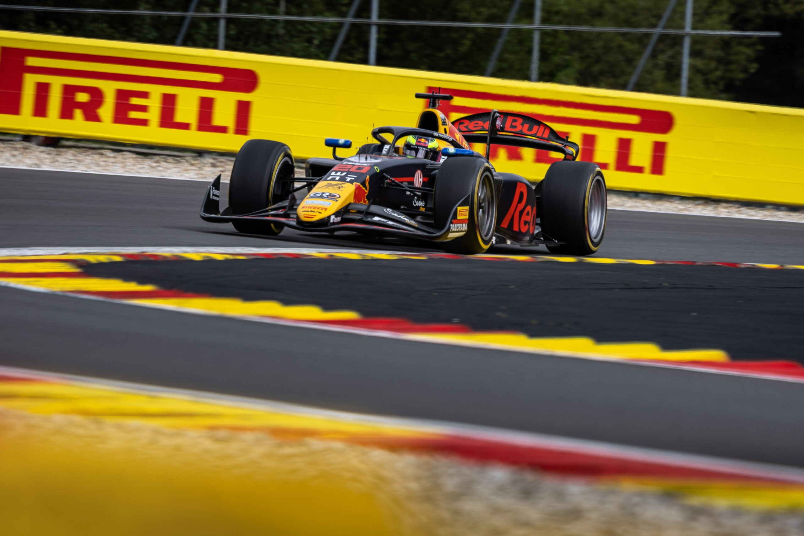Hadjar conquista carrera principal de F2 en Bélgica; Duerksen 10°, Colapinto abandona