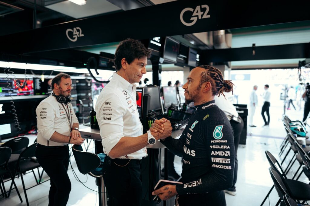 Mercedes elogia a Hamilton y opina sobre la F1 2021: «Es parte del pasado»