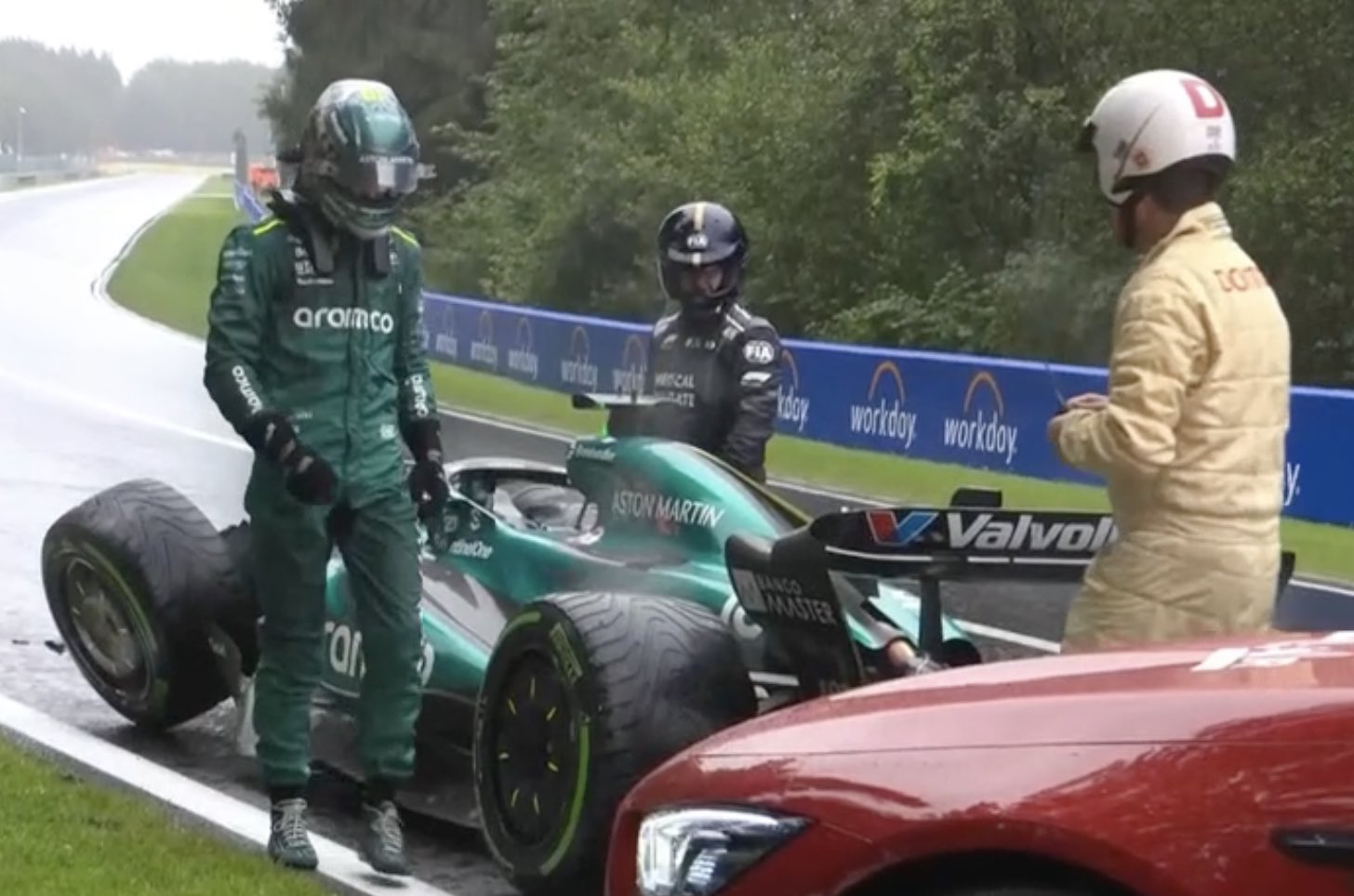 Aston Martin faz milagre e consegue reparar carro de Stroll para classificação na Bélgica