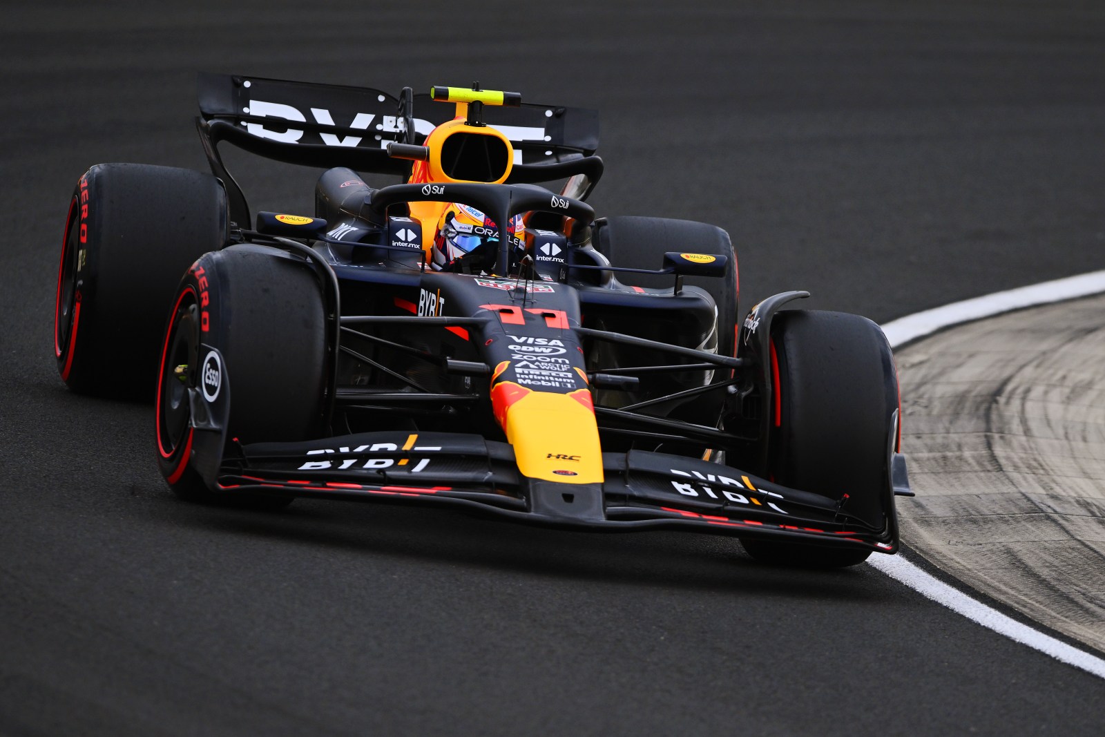 Red Bull troca motor de Pérez antes do GP da Hungria, mas evita punição 