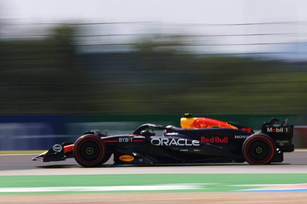 Red Bull admite deficiencia del RB20 en curvas veloces: “No cumplimos con lo esperado”