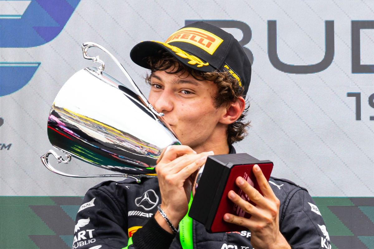Antonelli mostra mais sensatez que Mercedes e prova que só precisa de uma coisa: tempo
