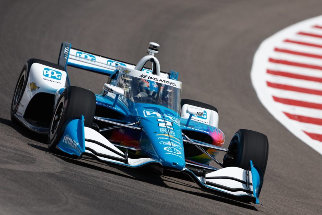 Newgarden pierde 9 lugares en la grilla de Milwaukee por el cambio del motor