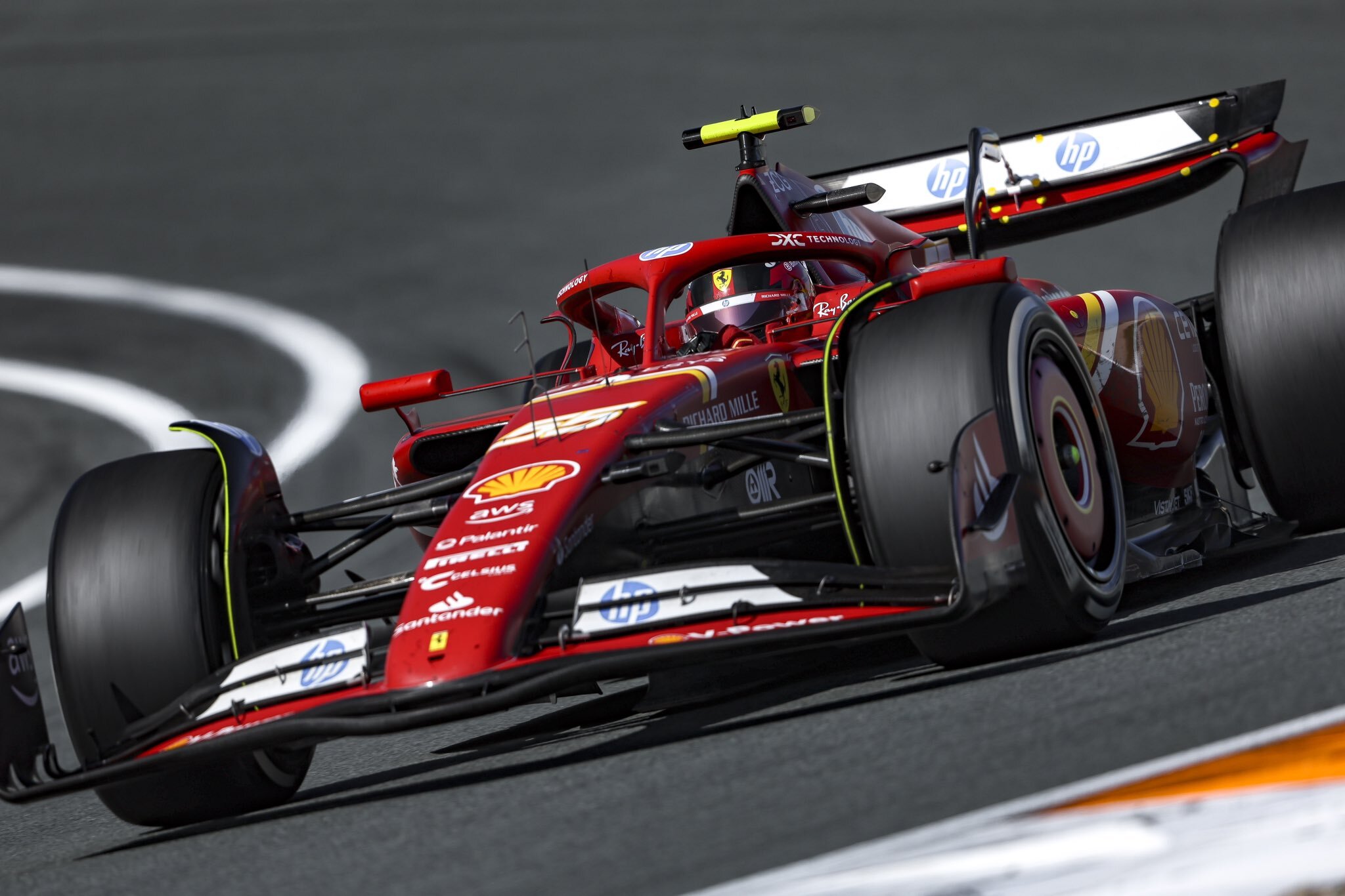 Sainz dice que Ferrari sale de Zandvoort «más optimista» tras el revés en clasificación