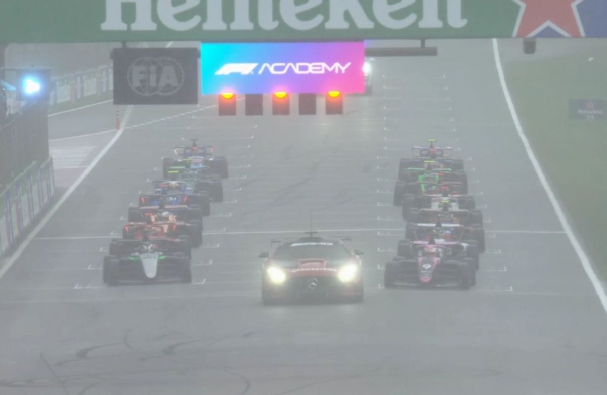 Chuva forte faz F1 Academy adiar para domingo corrida 1 nos Países Baixos