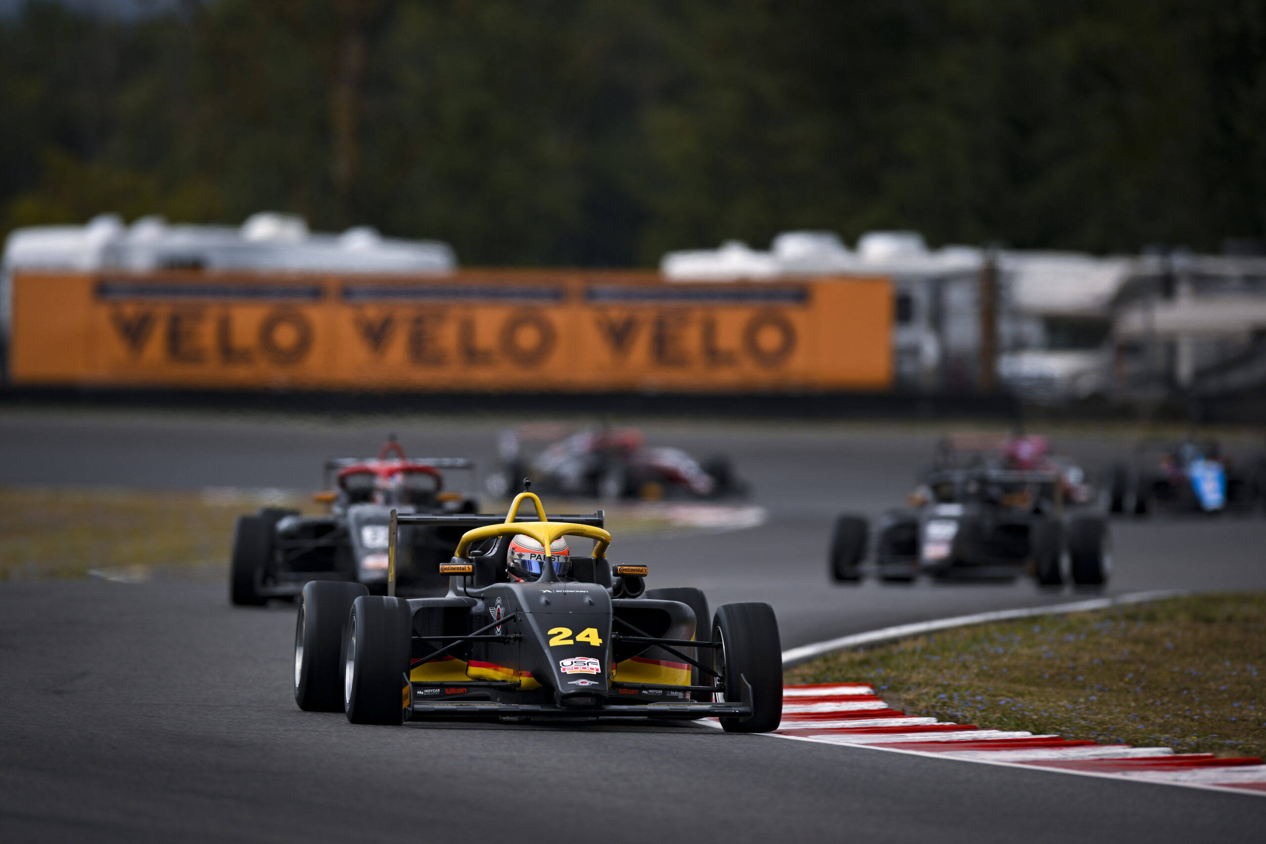 Garcia leva título da USF 2000 com vitória e pódios em Portland. Giaffone é 3º
