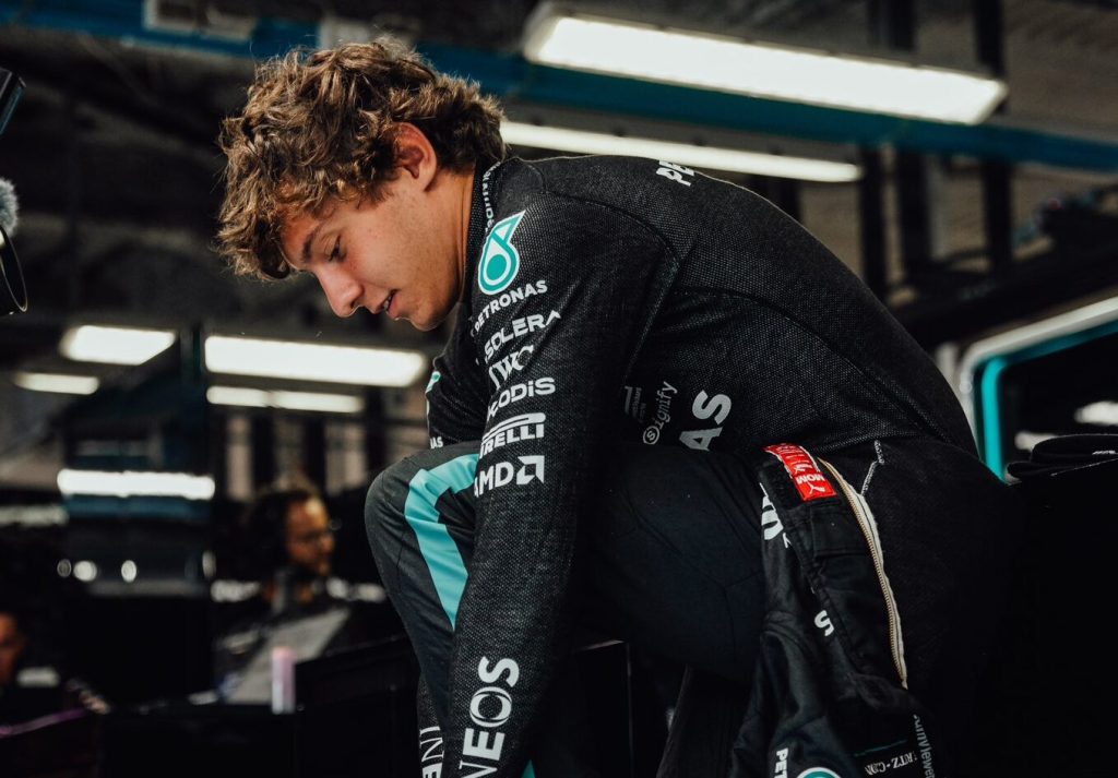 Mercedes pide «recuperación» de Antonelli tras accidente: «Tiene que lidiar con la presión»