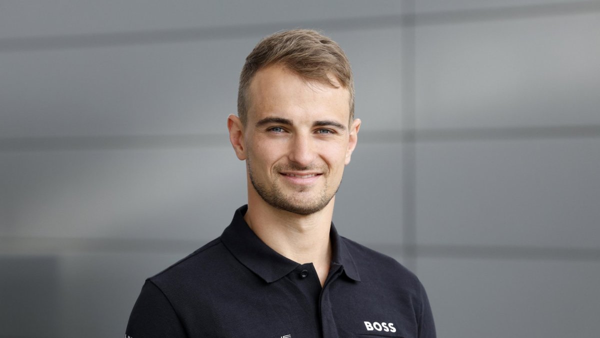 Porsche anuncia Müller como piloto de fábrica e analisa participação em outras categorias