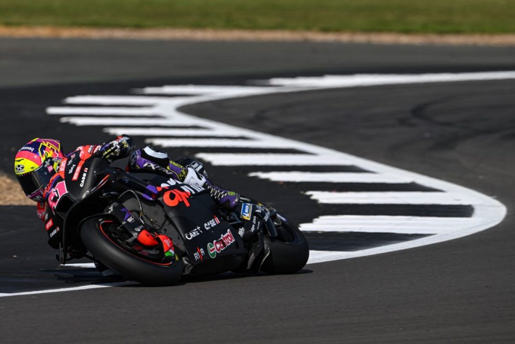 Espargaró se impone ante Bagnaia y marca la pole del GP de Gran Bretaña; Martín es 4º