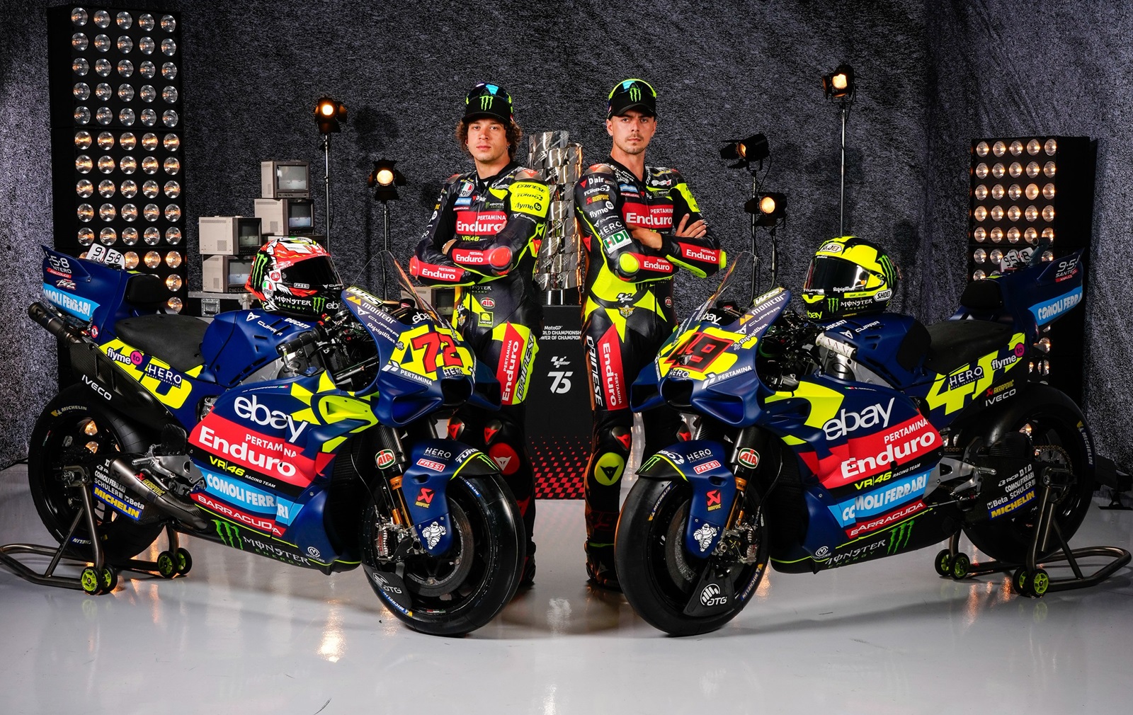 MotoGP celebra 75 anos com layouts especiais retrô em todas as motos em Silverstone