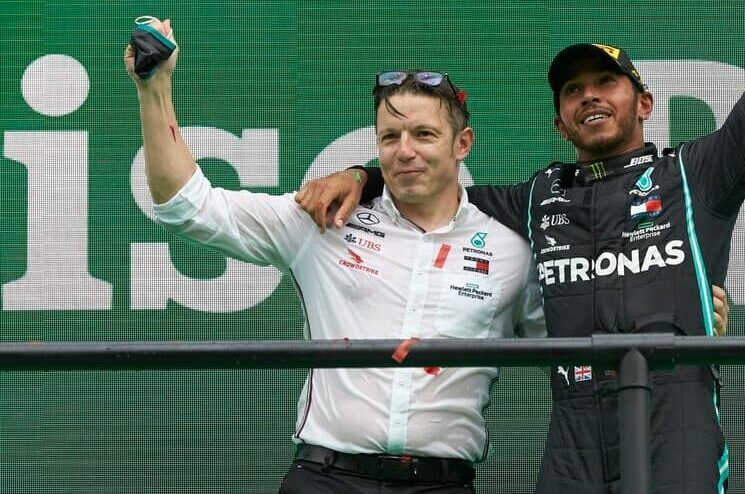 Mercedes asciende a Bonnington y confirma su permanencia tras la salida de Hamilton