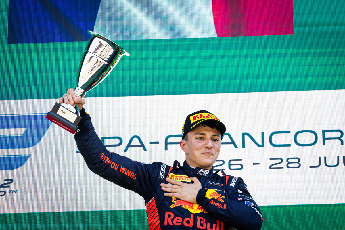 Red Bull vê Hadjar “pronto para Fórmula 1” e compara: “Mais rápido que Colapinto”