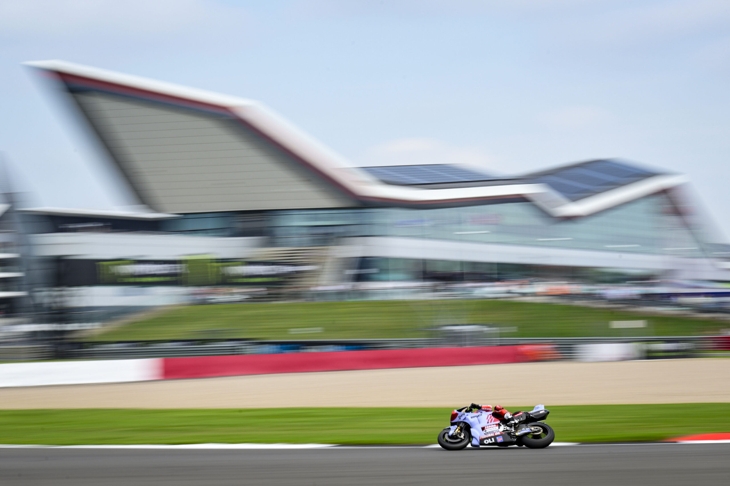 Confira pilotos que avançam direto para Q2 da classificação da MotoGP na Grã-Bretanha