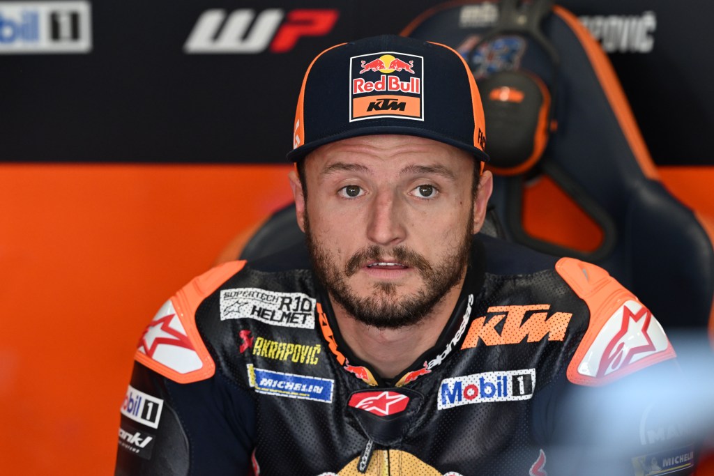 Miller expone frustración por falta de asiento para el MotoGP 2025: “Semanas difíciles”