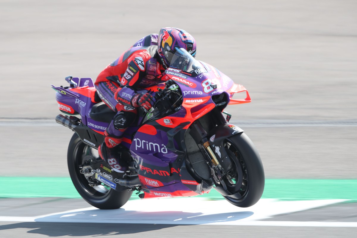 Martín volta das férias em forma e reinicia caçada à liderança da MotoGP com pé direito