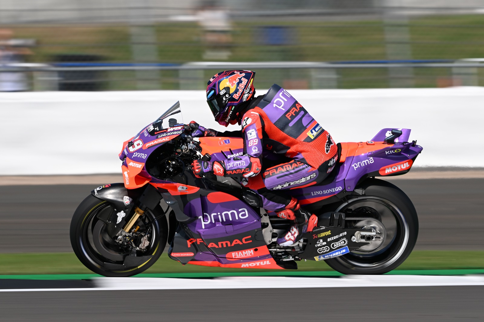 Martín comanda TL1 da MotoGP marcado por acidentes na Áustria. Marc Márquez é 18º