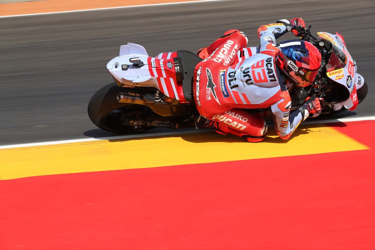 Marc Márquez espanta rivais, domina Aragão e lidera treino da MotoGP. Bagnaia é 6º