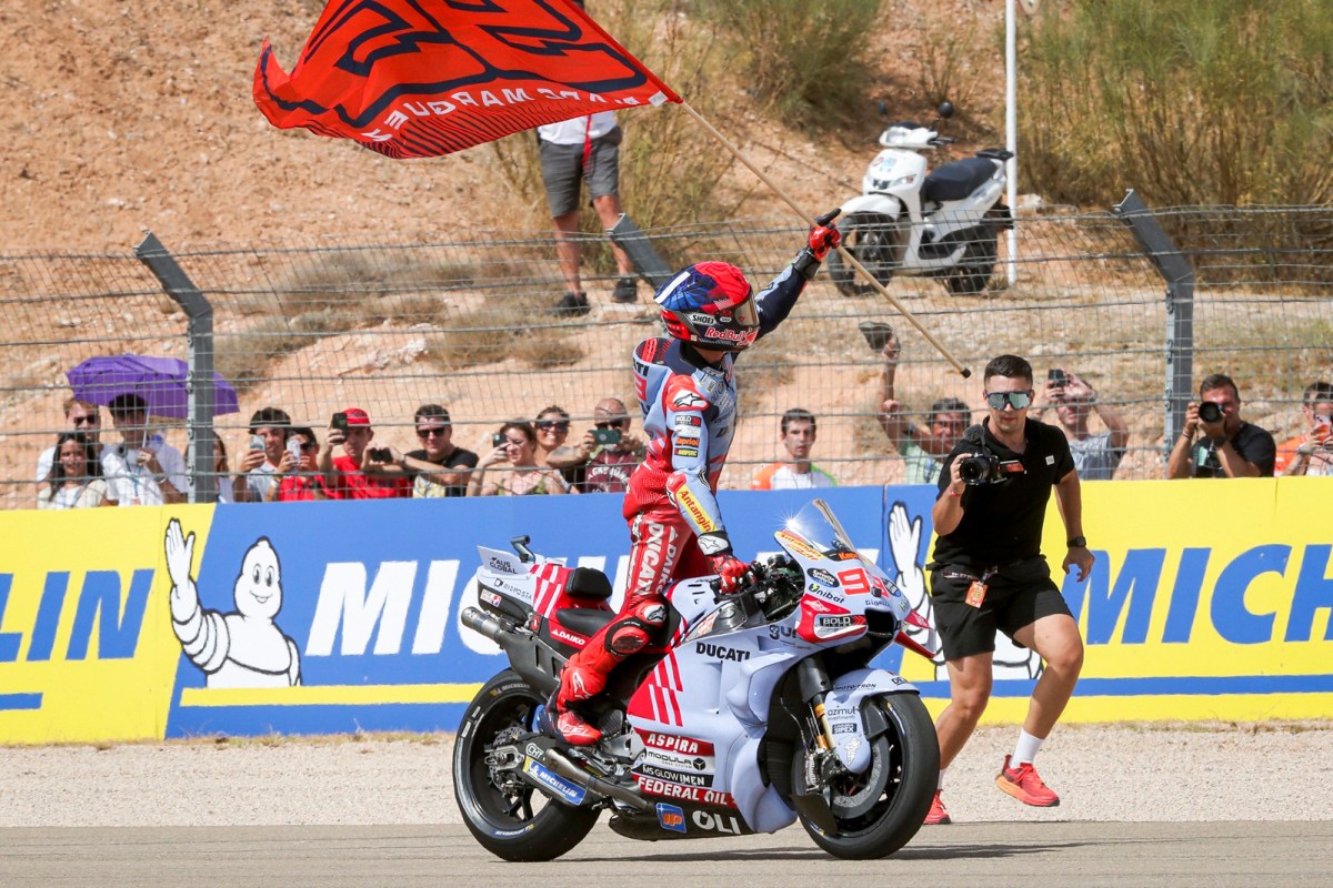 ‘Velho’ Marc Márquez sai da jaula e desafia rivais em Aragão: alguém acompanha?