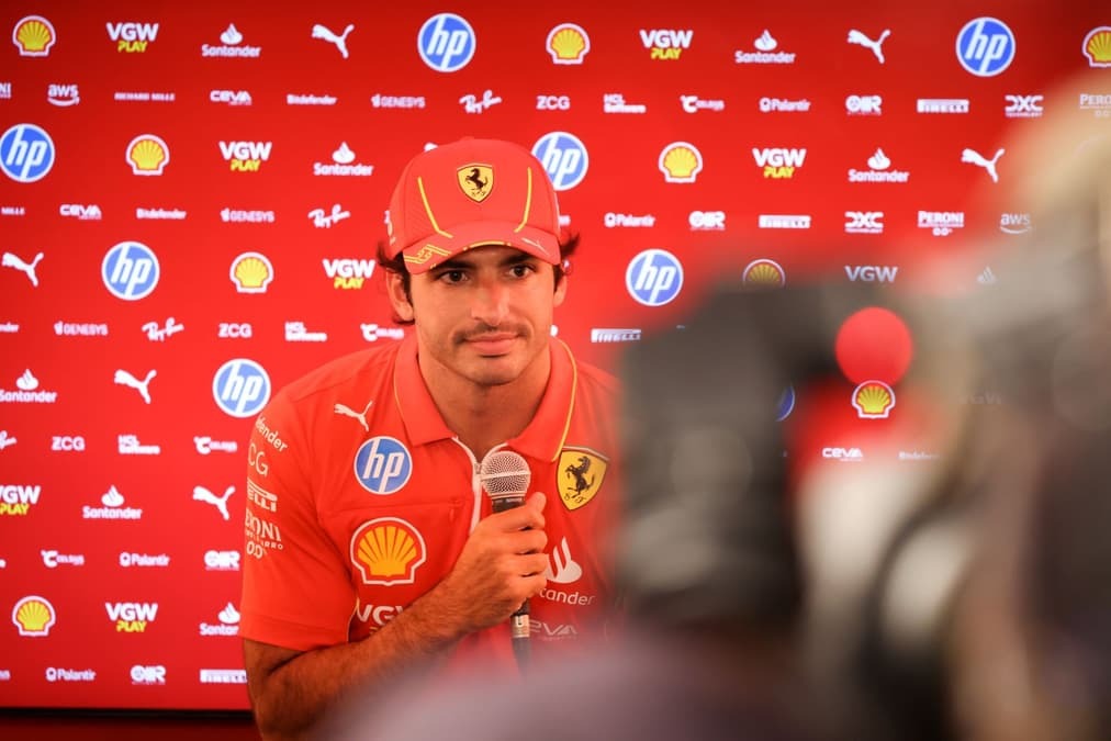 Jefe de Williams revela que tuvo “muy buenas conversaciones” con Sainz