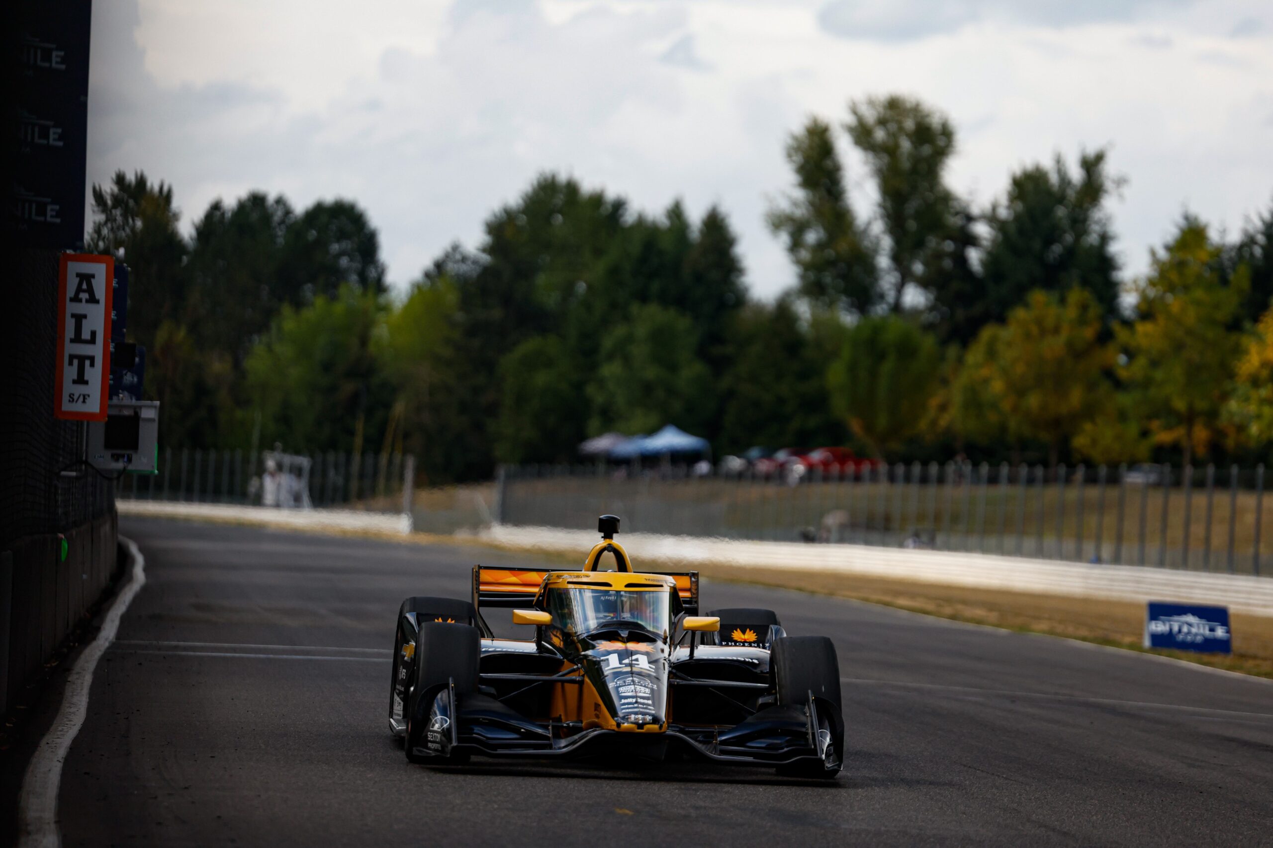 Ferrucci choca adversários e coloca Foyt na pole do GP de Portland da Indy