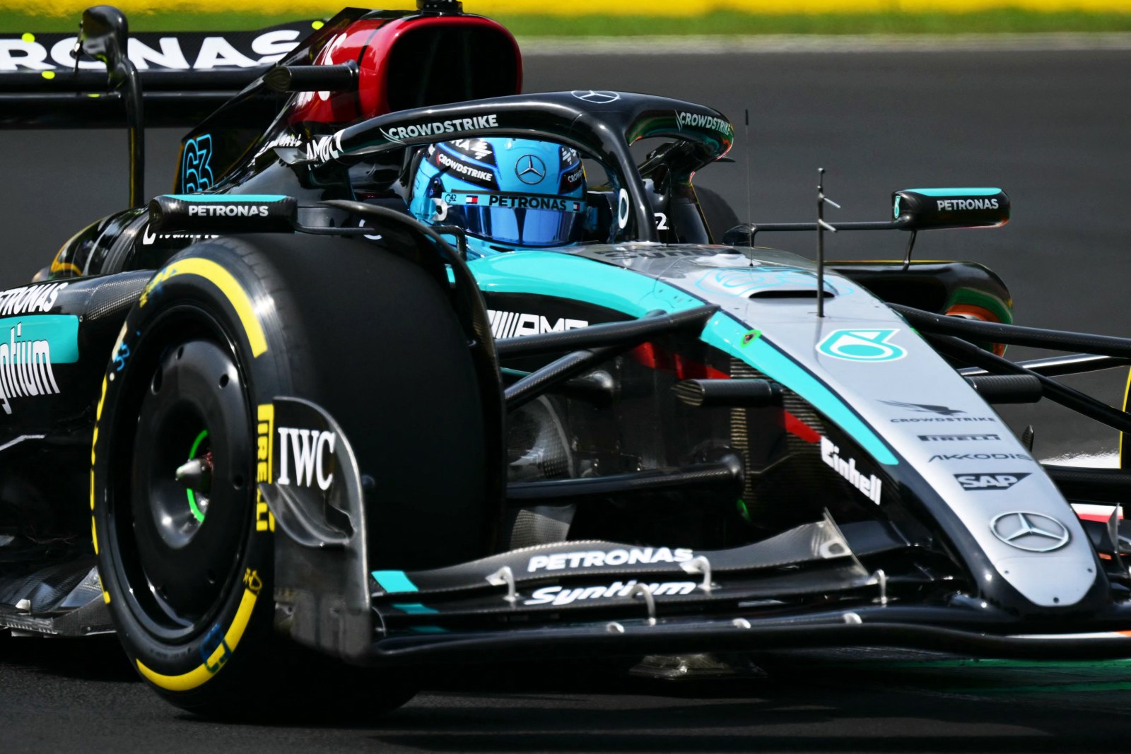 FIA explica decisão de manter asas de McLaren e Mercedes: “Impacta aerodinâmica e peças”