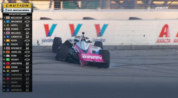 Malukas leva toque de Power e bate no muro da curva 1 no GP de Gateway da Indy