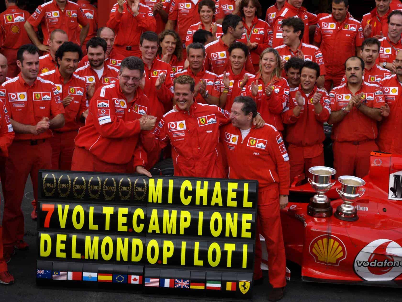 Schumacher depende de cuidadoras e não consegue se comunicar por voz, diz jornalista