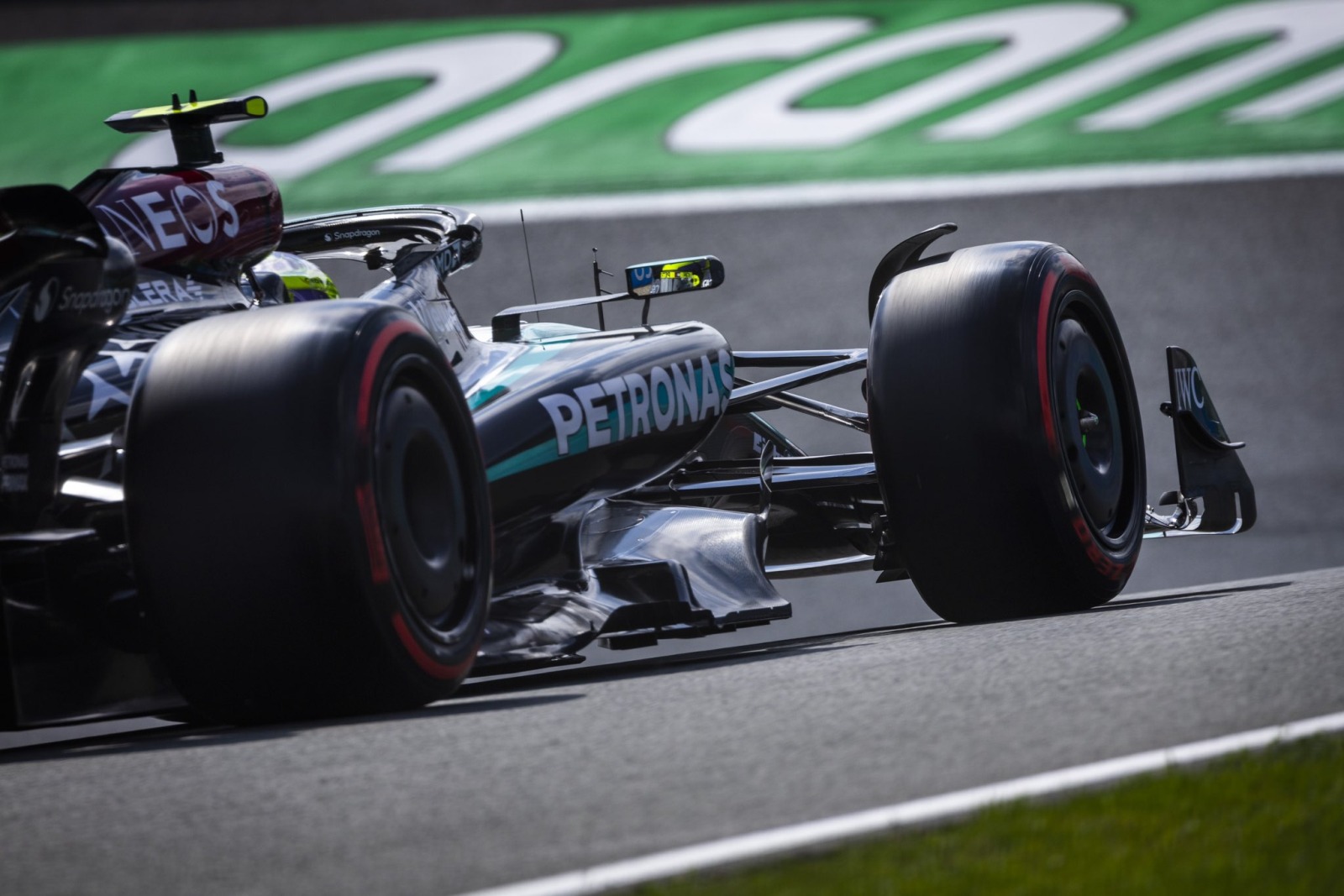 Por que recapeamento de Monza vai dar dor de cabeça para Mercedes no GP da Itália