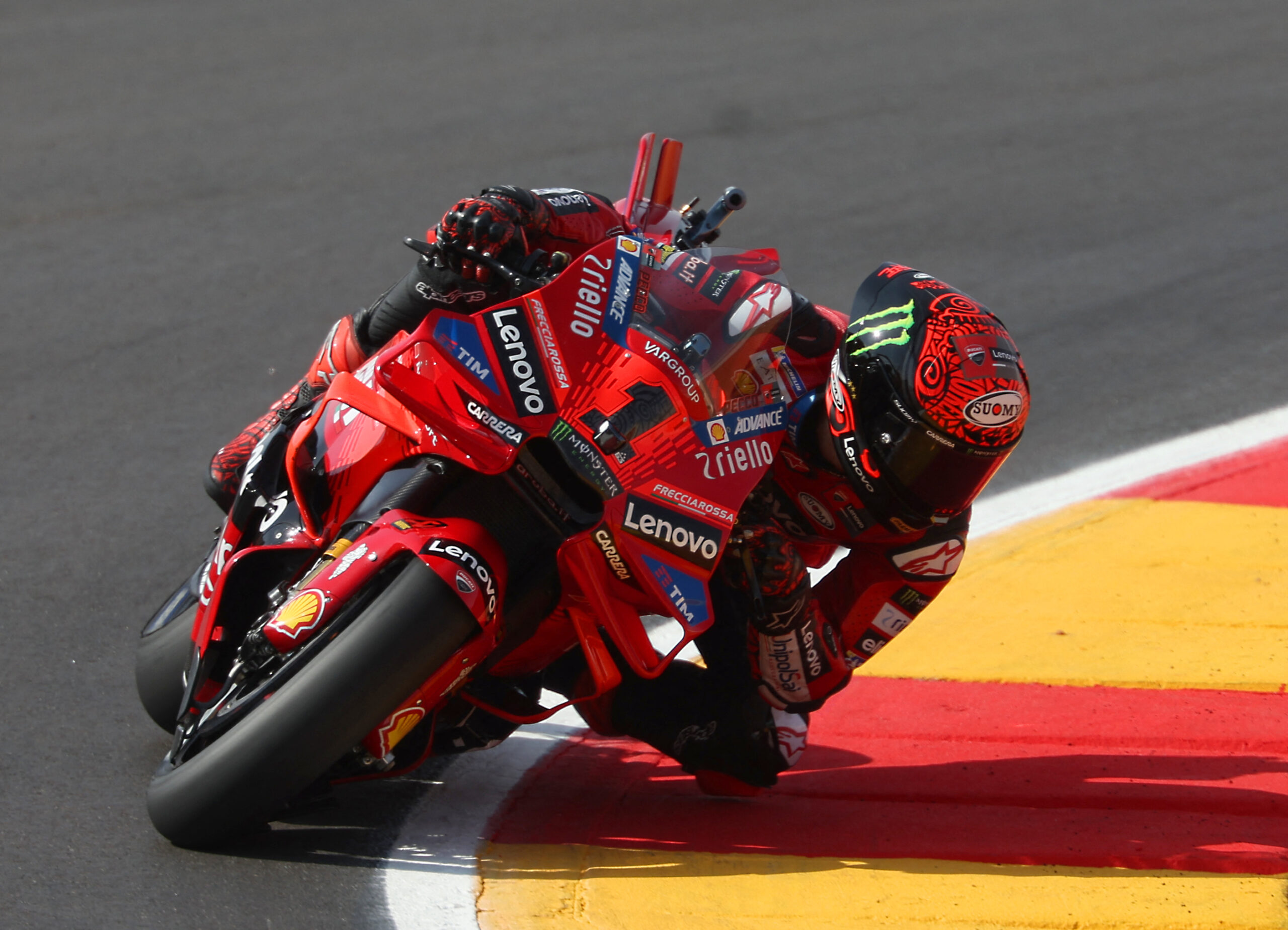 Bagnaia dice que trabaja para correr «sin molestias», pero admite: «No estoy al 100%»