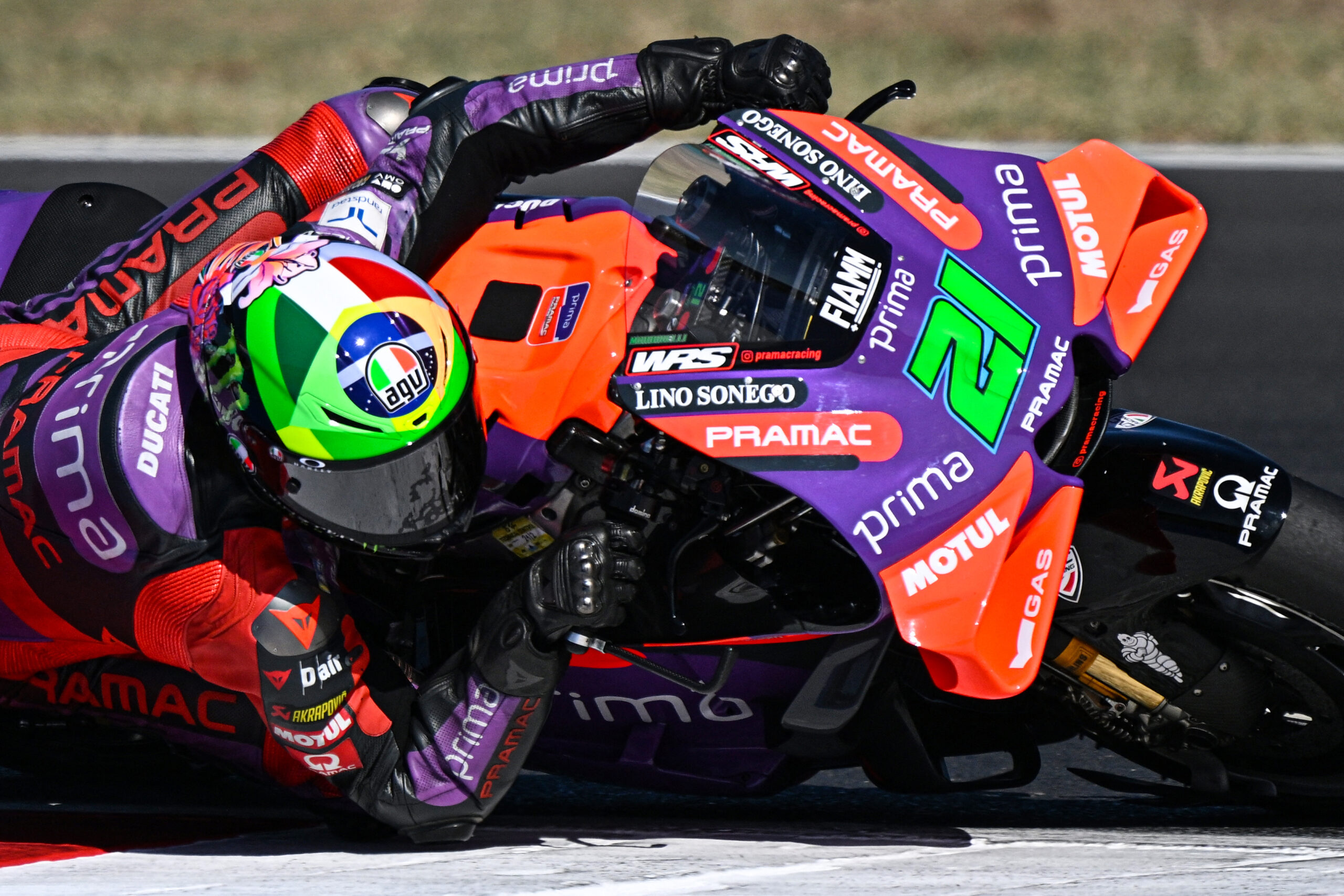 Morbidelli surpreende e lidera TL1 da MotoGP na Indonésia. Martín é 3º e Bagnaia, 14º