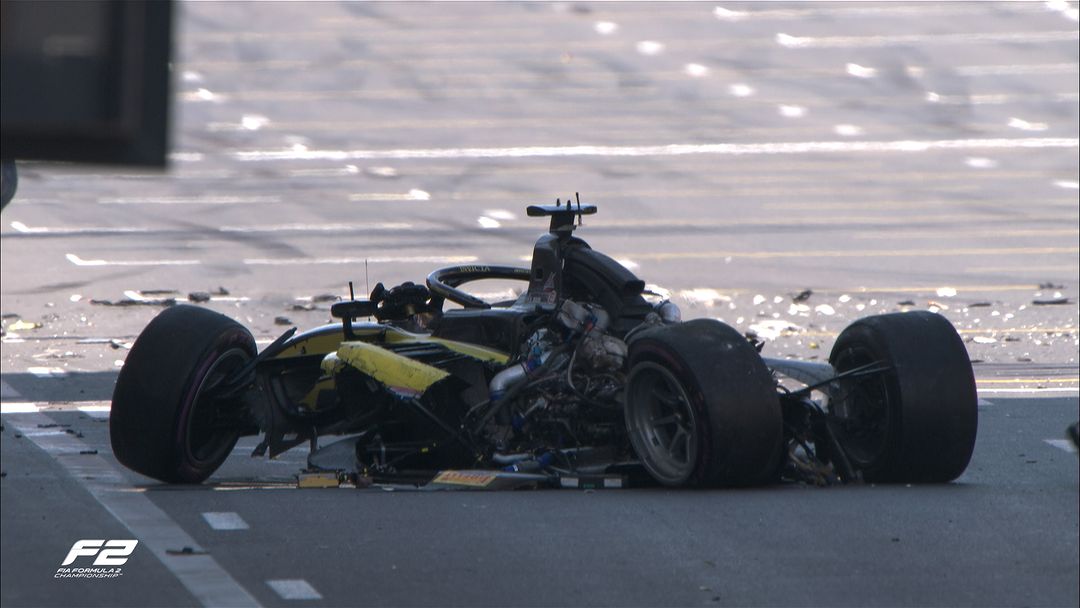 Maini é desclassificado e recebe punição por acidente na largada da F2 em Baku