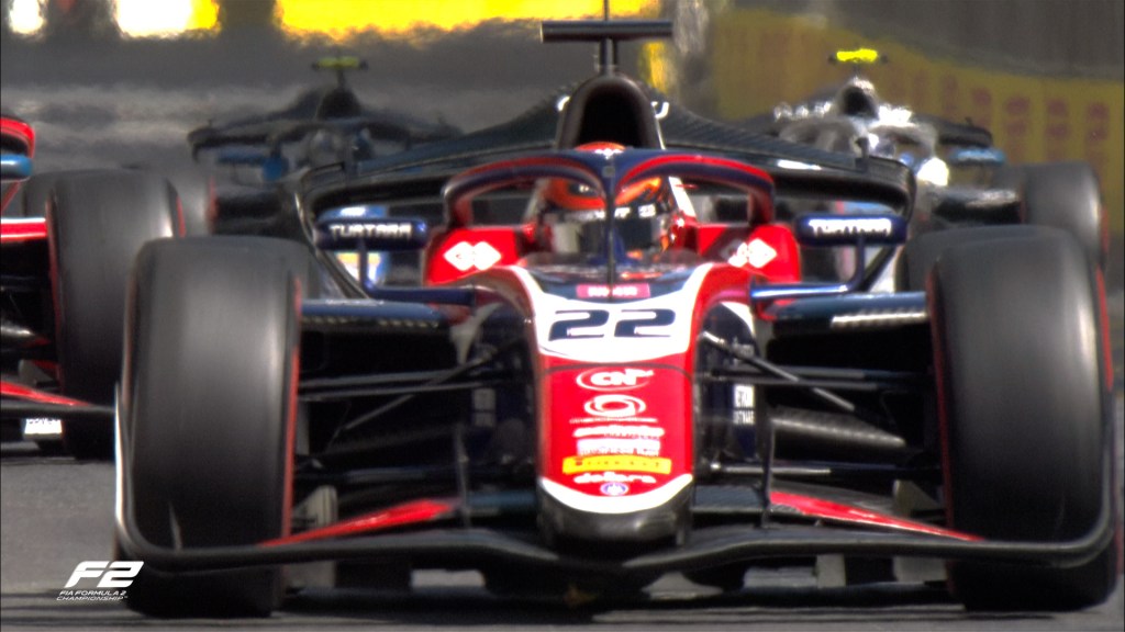 Verschoor gana una accidentada segunda carrera de F2 en Bakú; Duerksen, 5°