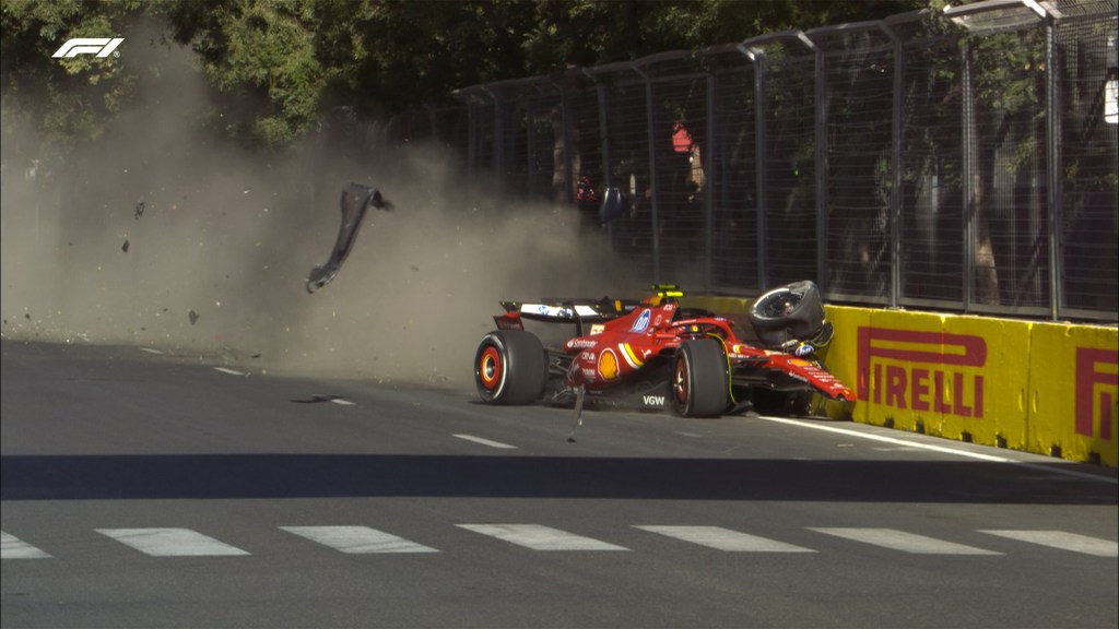 Pilotos critican la ausencia del safety car en accidente de Sainz y Pérez en Azerbaiyán