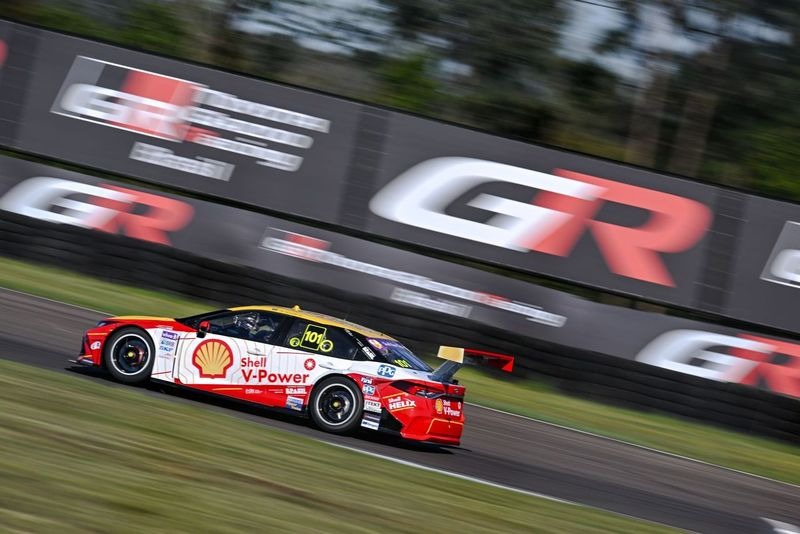 Petecof domina sprint e vence pela primeira vez na Stock Car no Velopark. Massa é 8º