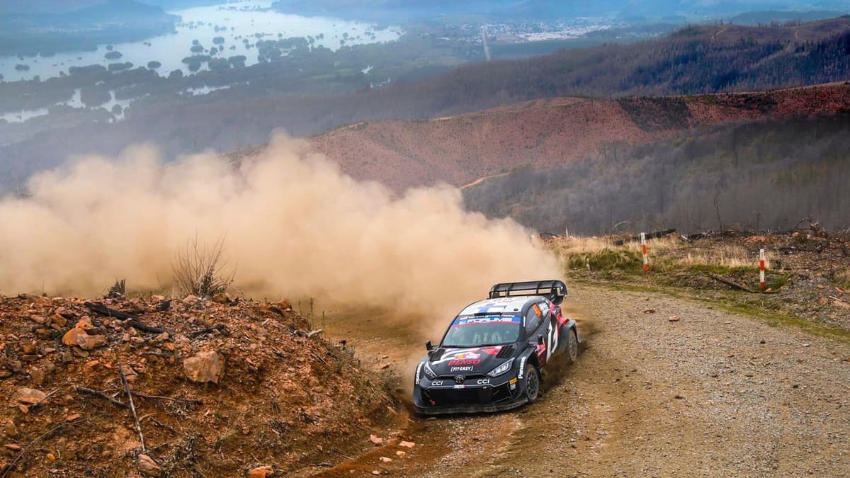 Rovanperä supera a Evans y lidera segunda jornada del Rally de Chile