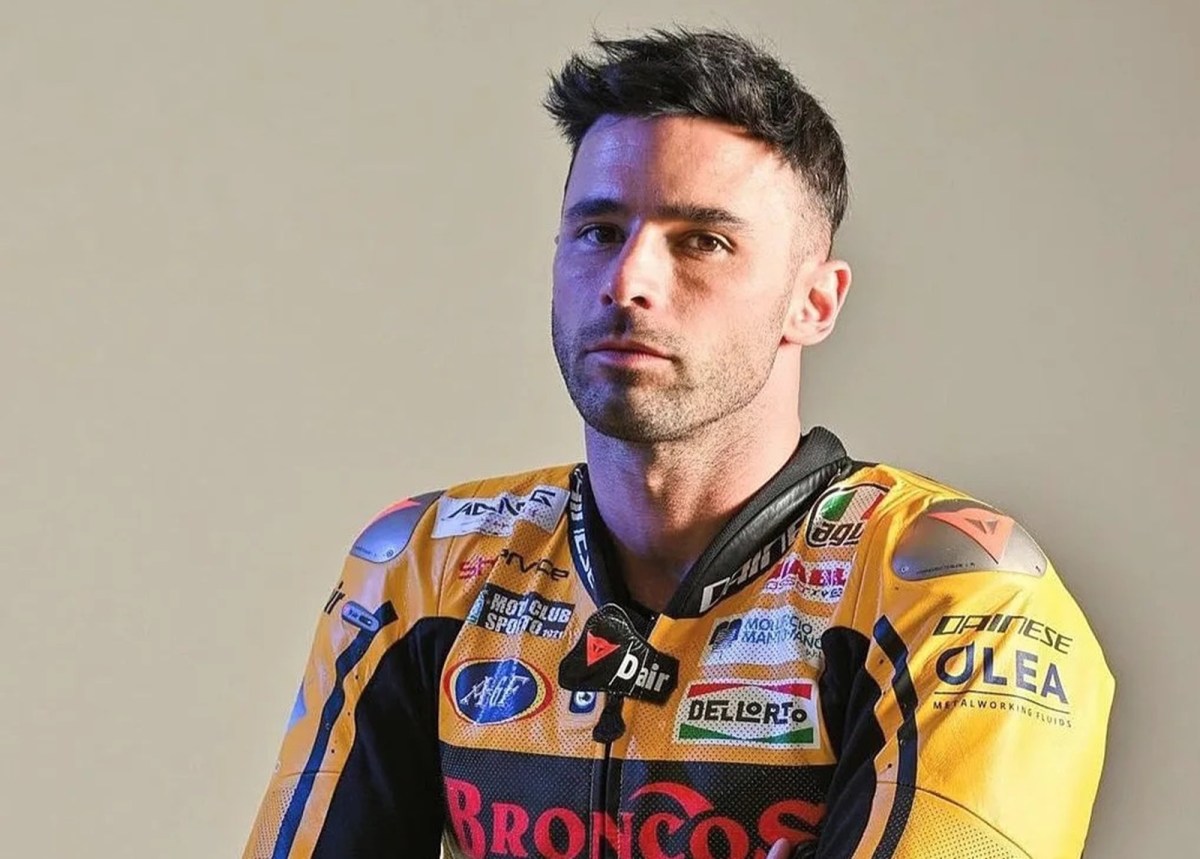 Rival, Pistard opta por tributo e abandona campeonato para garantir título de Salvadori