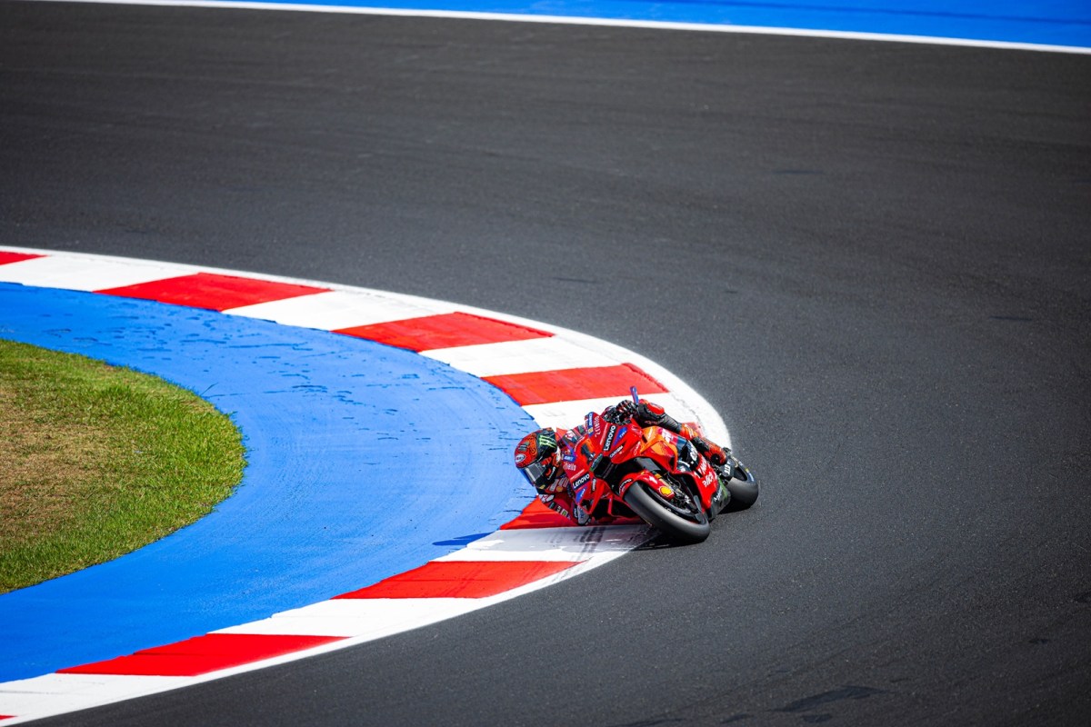 Bagnaia volta a Misano com pé direito na MotoGP em busca de marca histórica