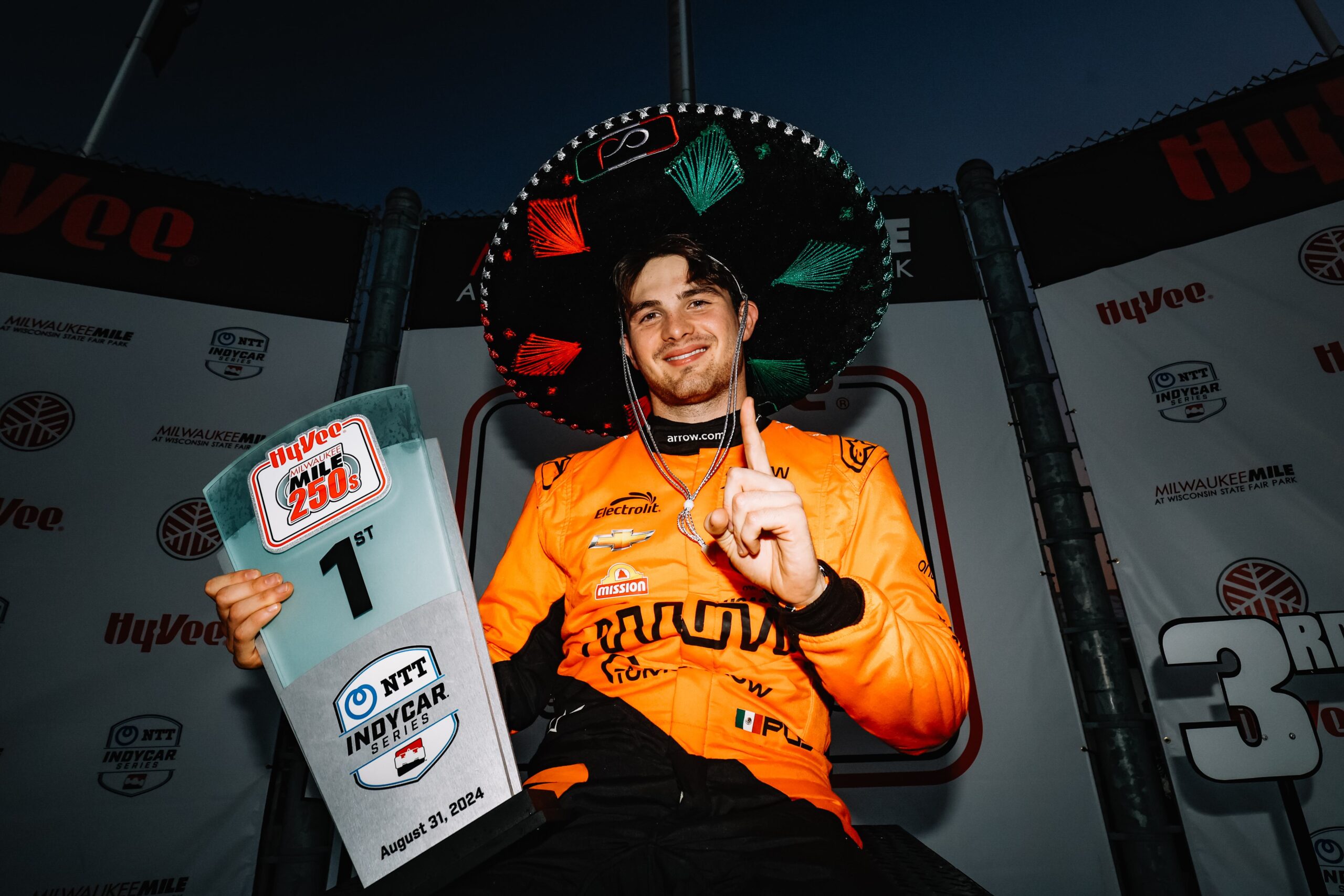 O’Ward dá tapa na cara de Indy que atesta incompetência ao subestimá-lo