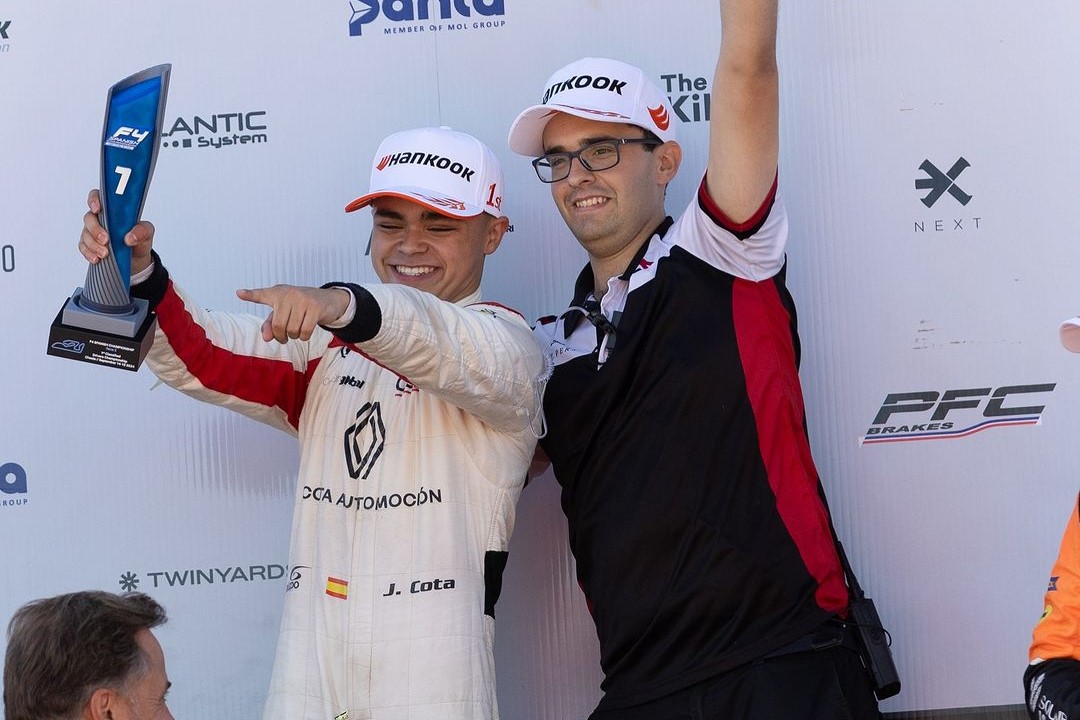 Cota domina e faz ‘hat-trick’ na rodada tripla da F4 Espanhola em Valência