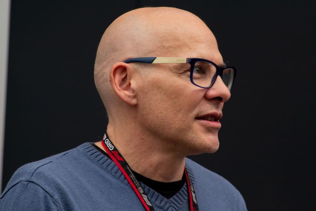 Villeneuve cuestiona a Mercedes por error de Monza y apunta contra Antonelli