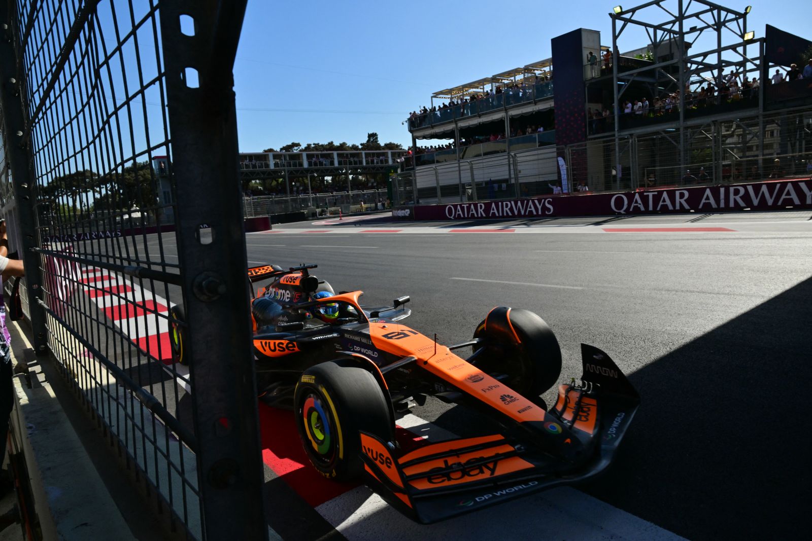 McLaren acata decisão da FIA, mas cobra fiscalização “nas asas das outras equipes”