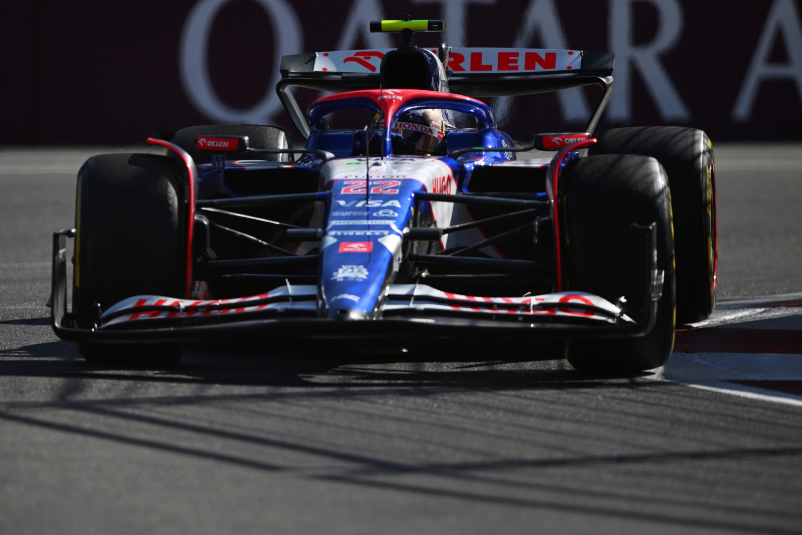 Tsunoda vê movimento “desnecessário” de Stroll em Baku: “Parece que se jogou na curva”