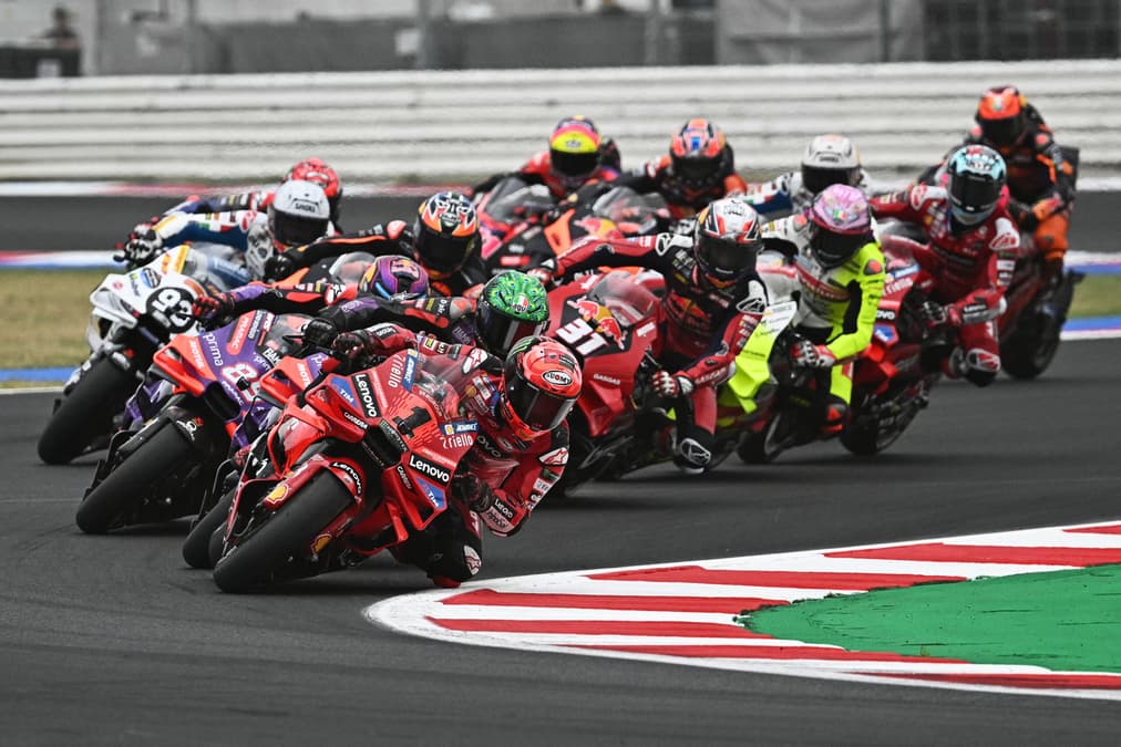 MotoGP cambia de planes e introduce la comunicación por radio para 2025