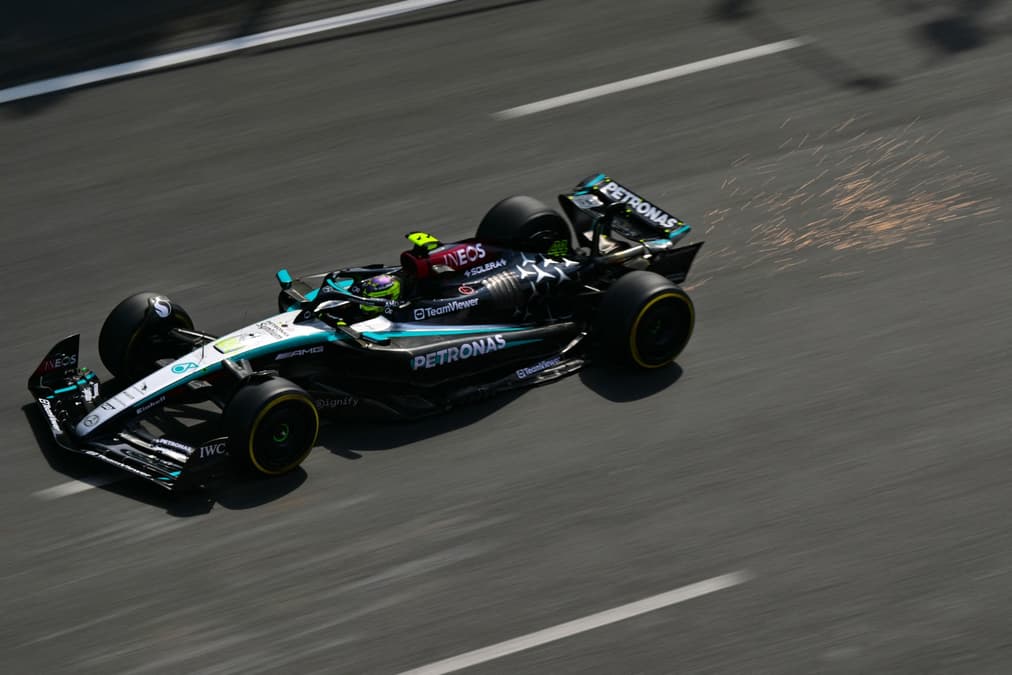 Mercedes valora un día agridulce en Bakú: «Bueno para Hamilton, un reto para Russell»