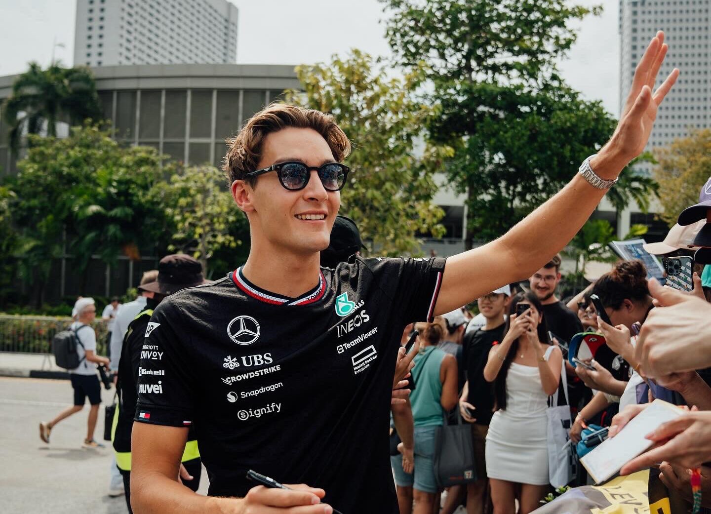 Russell celebra «buena recuperación» de Mercedes con 4º puesto en la grilla de Singapur